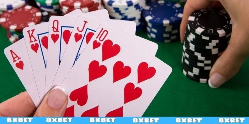 Phỏm 8XBET – Chiến thuật thắng đỉnh cao